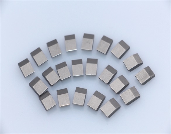 Tungsten carbide saw tips