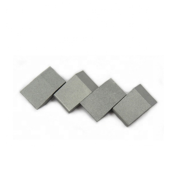 Tungsten carbide saw tips