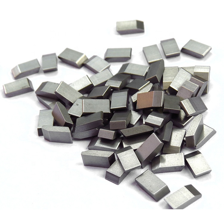 Tungsten carbide saw tips