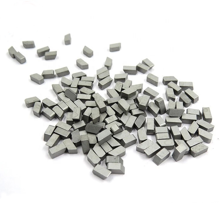 Tungsten carbide saw tips