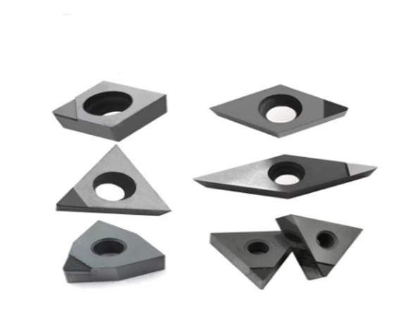 Tungsten carbide cutting blade