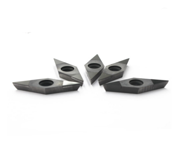 Tungsten carbide cutting insert