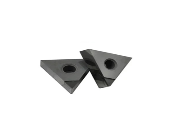 Tungsten carbide cutting blade