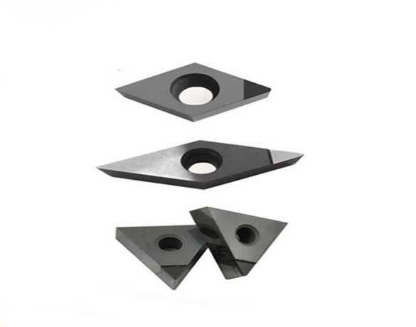 Tungsten carbide cutting blade